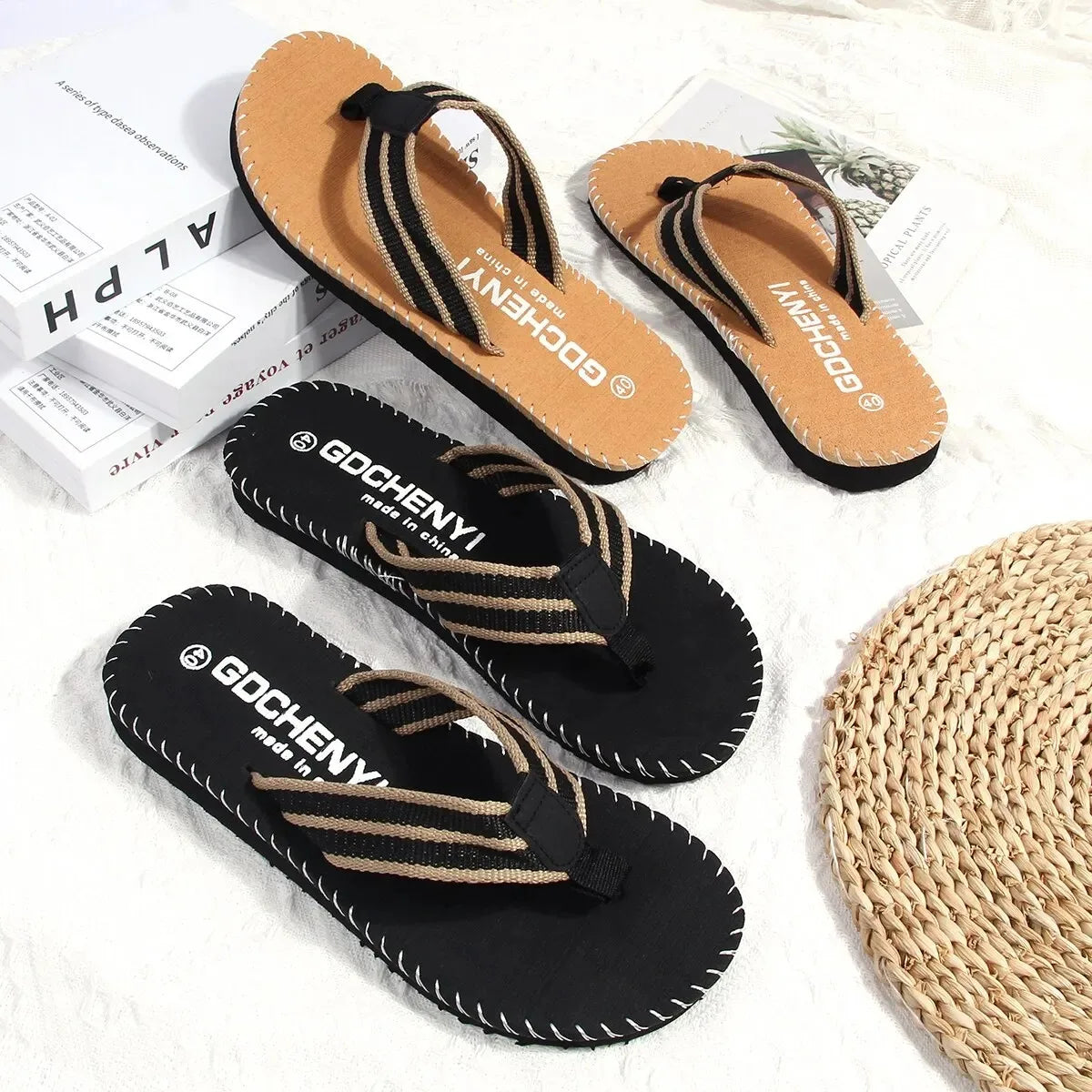 Men Slippers Outside Beach Flat Flip-flop 2023 Summer Casual Slippers Indoor Home Male Anti-slip Shoes Thong Sandals Black